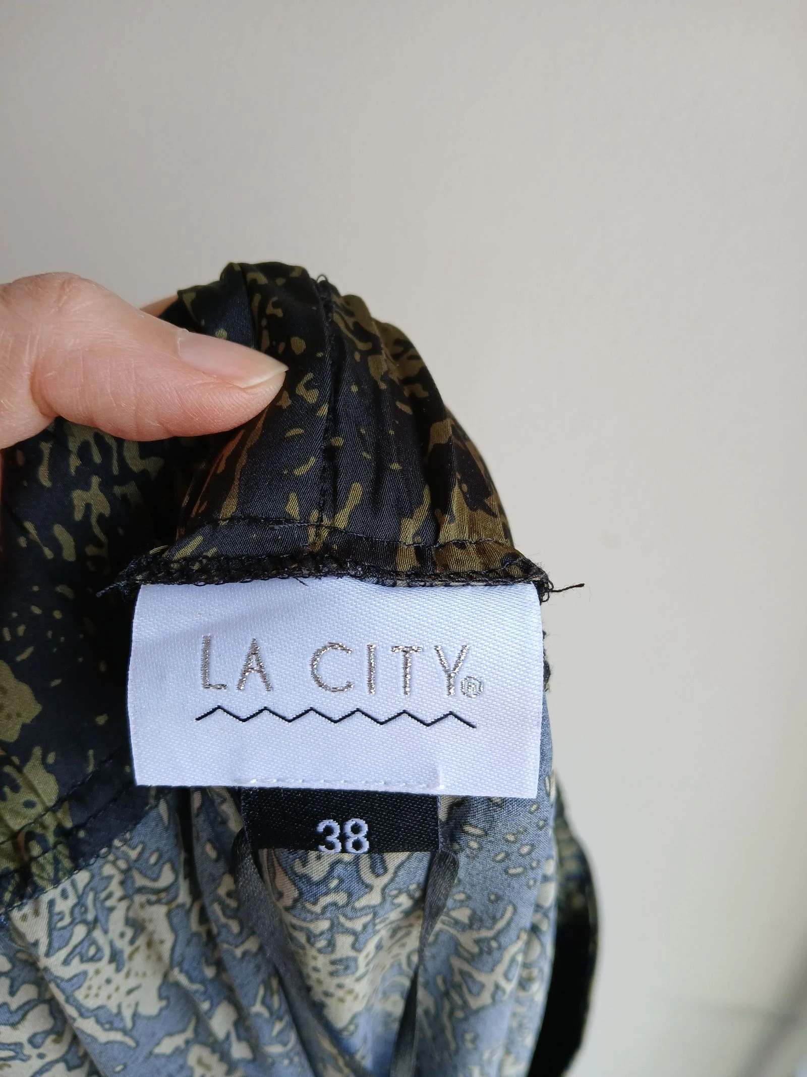 Falda con abertura La City talla 38 – photo 6